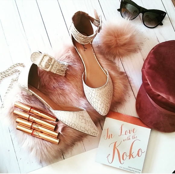 Shoes - 🚨LAST PAIR//The Allison// Rose Gold D'orsay Flats